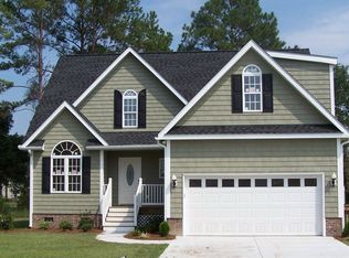 910 Sea Holly Ct, New Bern, NC 28560