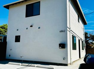 19630 Bassett St, Reseda, CA 91335