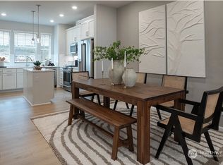 19344 NE 69th Cir #104, Redmond, WA 98052