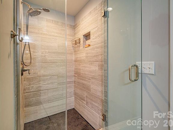 5th image of 20 Plemmons St