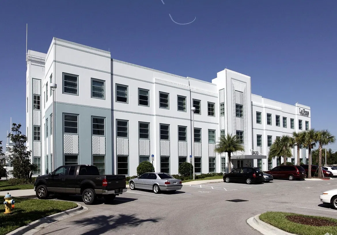 1420 Celebration Blvd — Photo 2