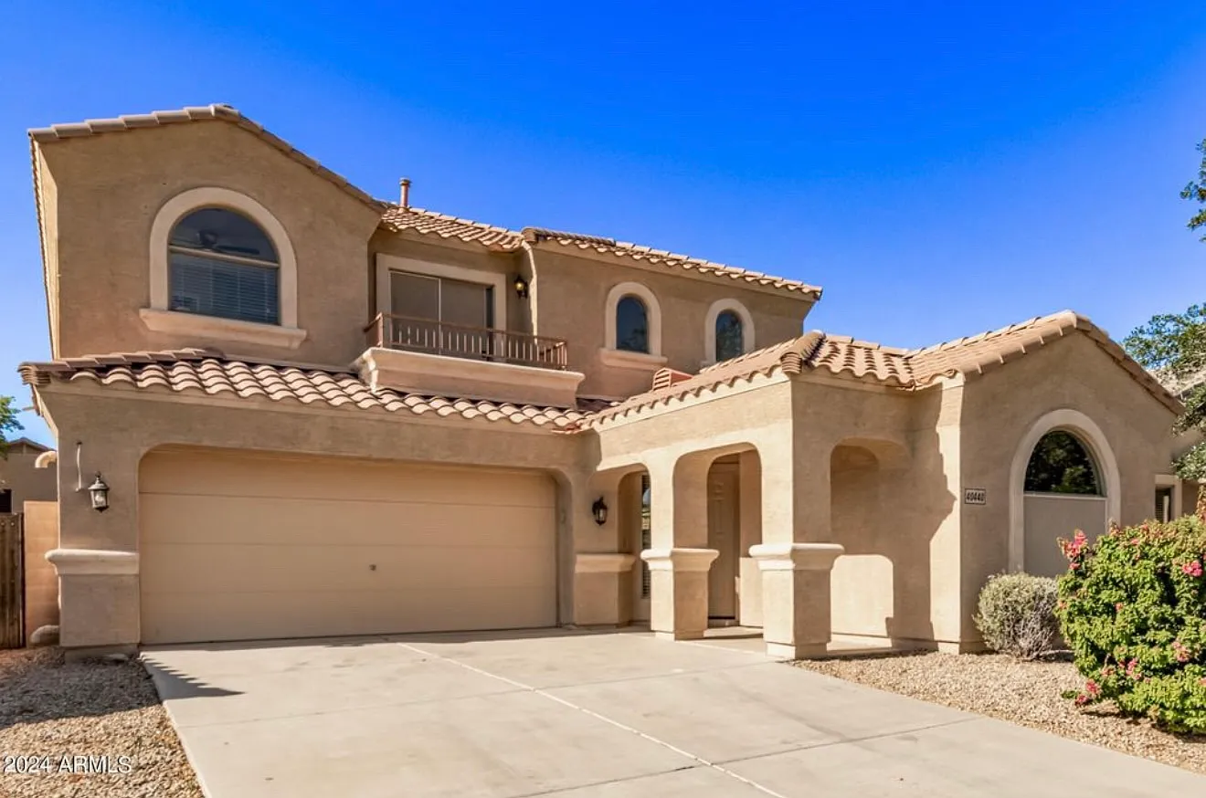 4 bed, 2528 sqft, $2,800 — Photo 3