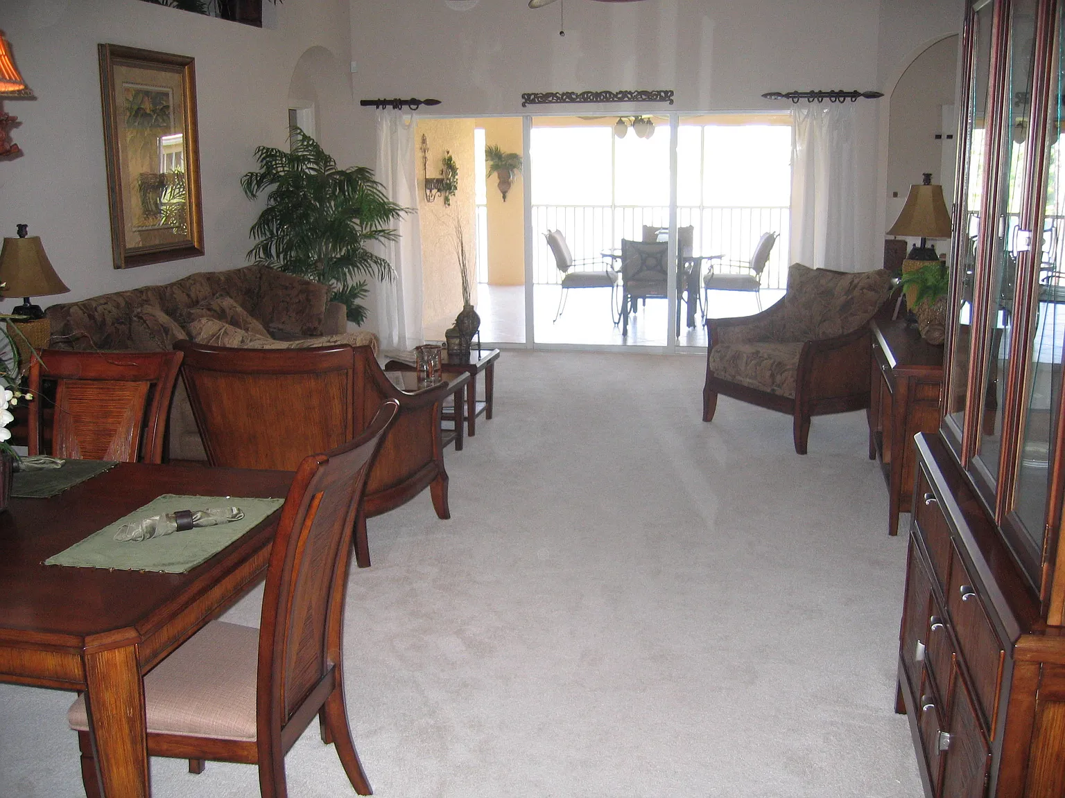 2 bed, 2.5 bath, 2045 sqft, $3,200 — Photo 1