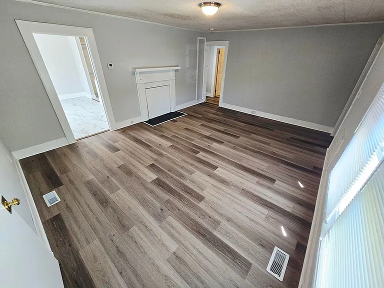 632 New St — Photo 3