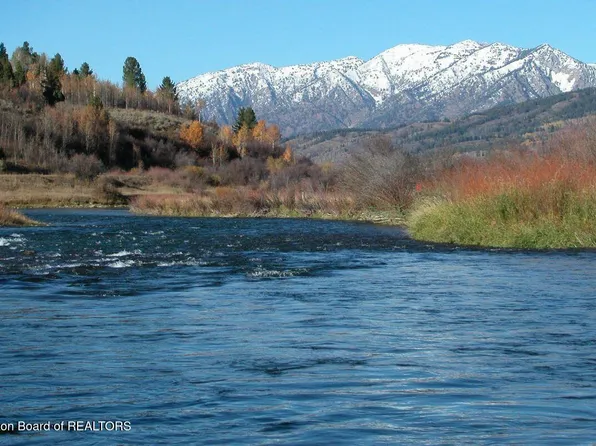 78 Creekside Ct, Etna, WY 83118