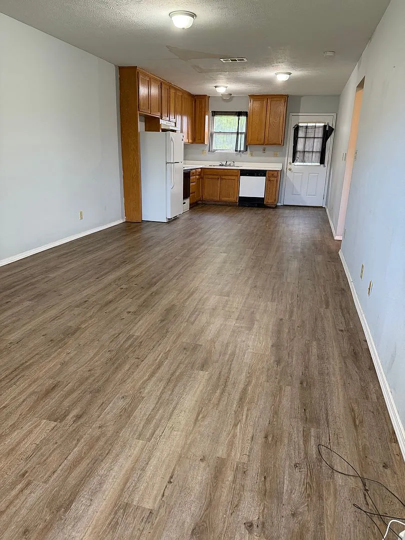 Presley Duplex — Photo 1