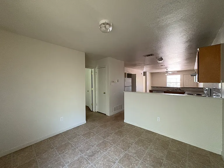 330 S 40th St #B — Photo 7