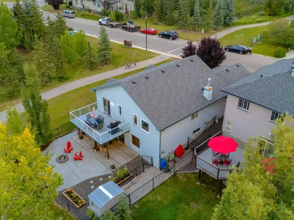 138 W Creek Spgs, Chestermere, AB T1X 1R7