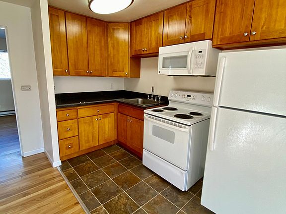 3rd image of 1300 E Denny Way APT 106