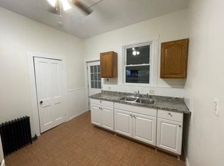 155 1st St #D, Pittsfield, MA 01201