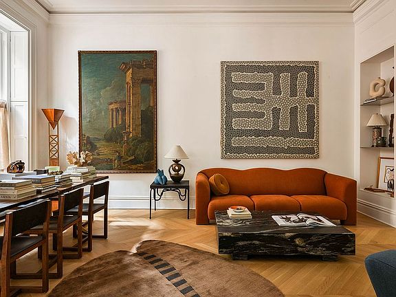 5th image of 55 W 9th St