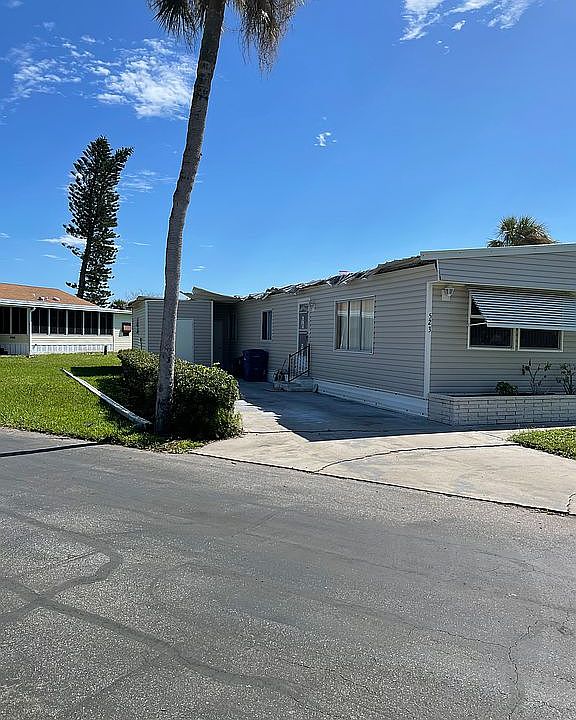 1st image of 523 Ashwood Dr