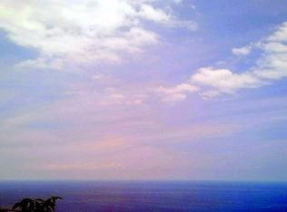 Ea Rd, Captain Cook, HI 96704