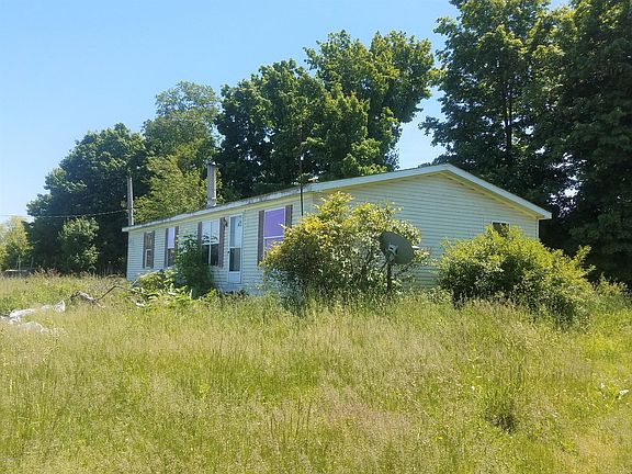 3rd image of 2578 Brad St