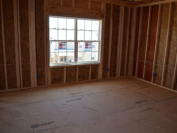 5th image of 130 Ringgold Ests Lot 130