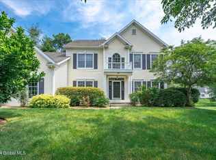 45 Turnberry Dr, Slingerlands, NY 12159