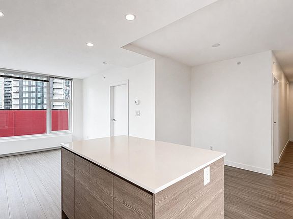 2nd image of 13655 Fraser Hwy #404