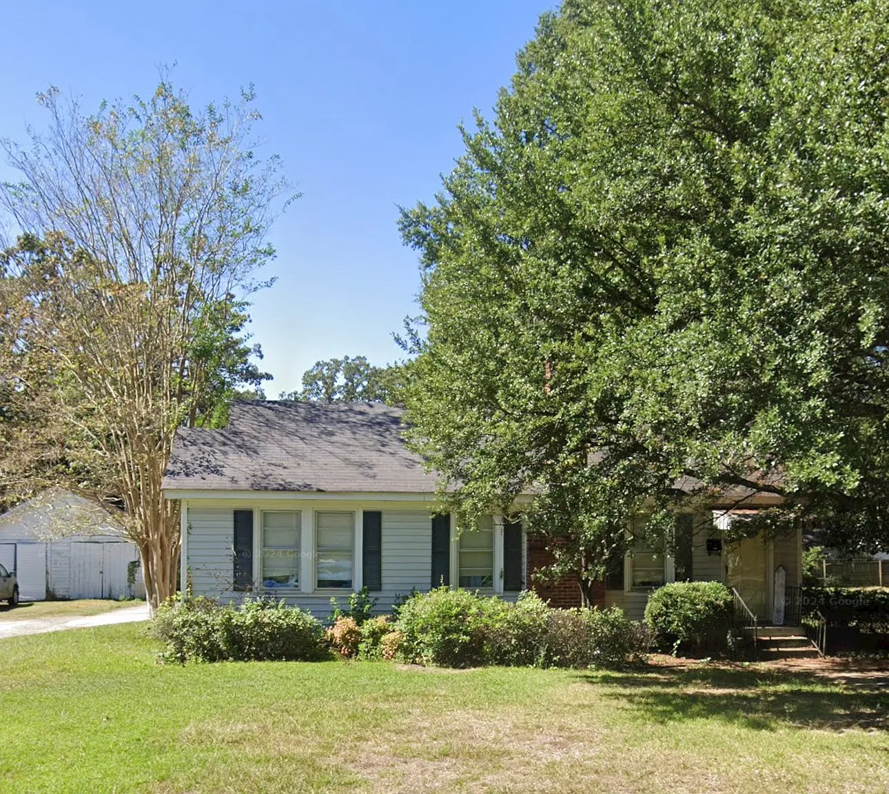 3 bed, 1609 sqft, $900 — Photo 1