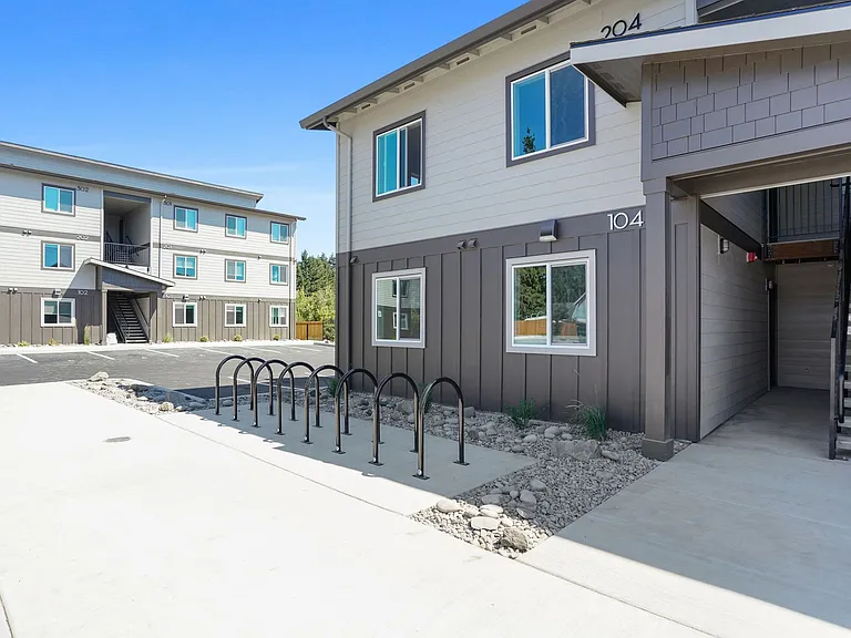 Fisher Park Apartments — Photo 12