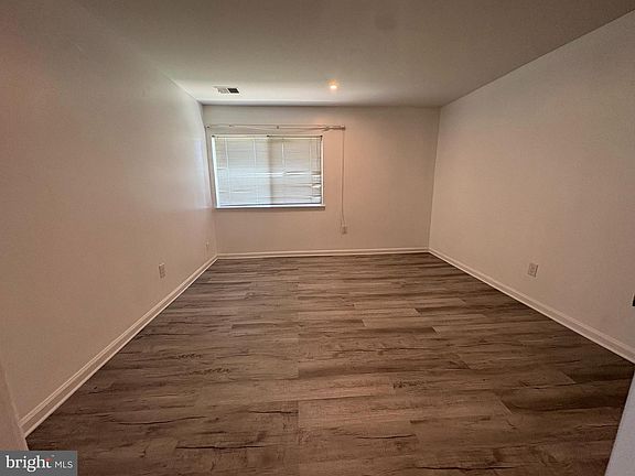 5th image of 10241 Prince Pl #27-203
