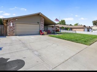 361 E Hazelwood Dr, Lemoore, CA 93245