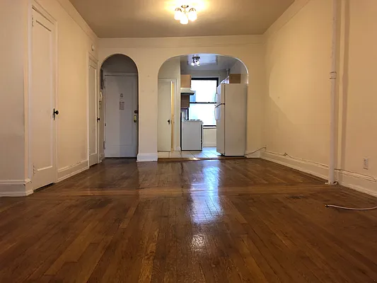 Rented by One New York Realty Inc | media 34