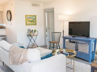 1810 N Garrett Ave APT 203, Dallas, TX 75206