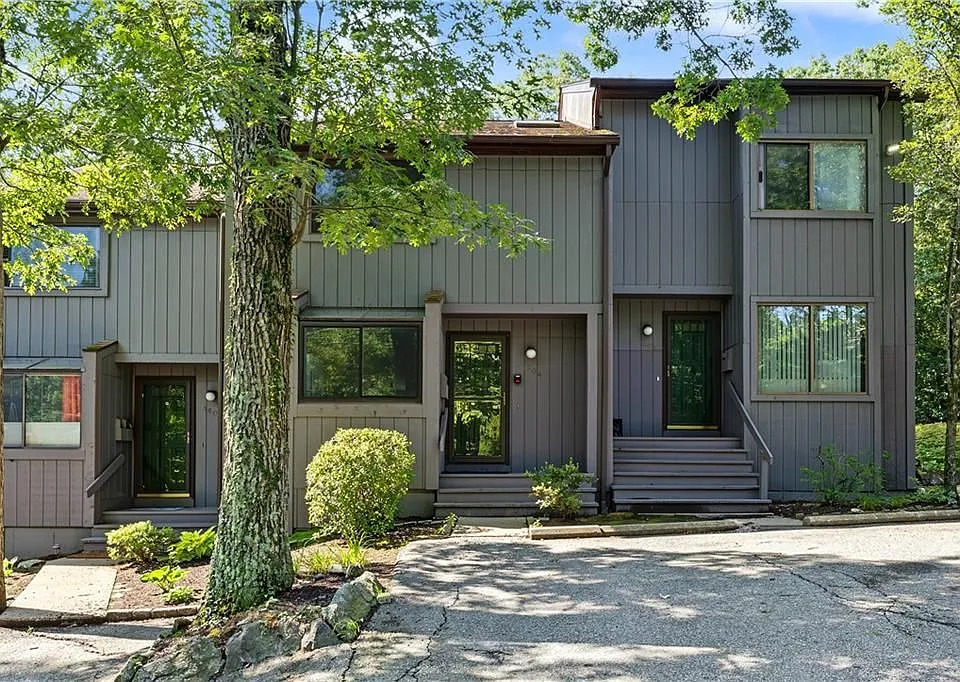 7 Wake Robin Rd #1604