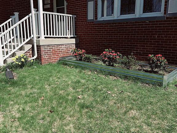 4th image of 7427 Olcott Ave