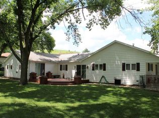 500 9th St, Fulton, IL 61252