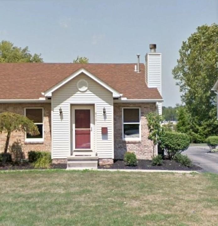1st image of 870 W Park Ave