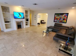 4912 Sarazen Dr, Hollywood, FL 33021