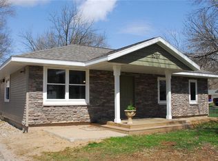 6204 Langdon Ave SW, Cedar Rapids, IA 52404