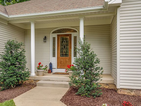 3rd image of 7267 Wildrose Ln
