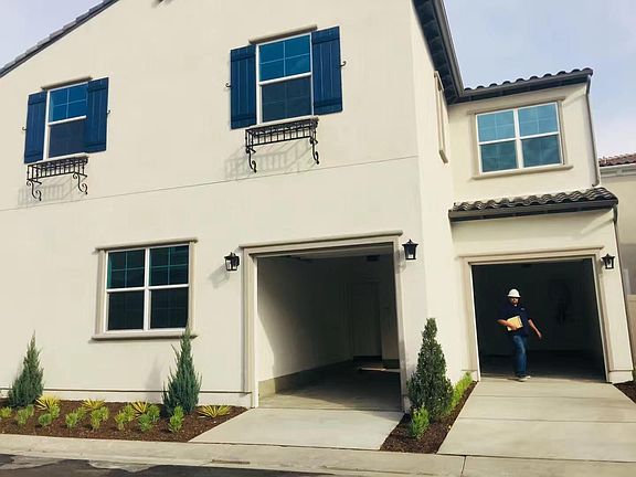 3rd image of 15815 Ellington Way