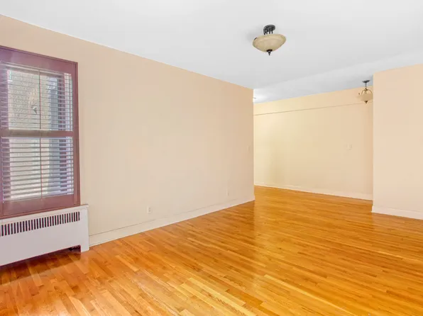 9701 Shore Road image 2 of 22