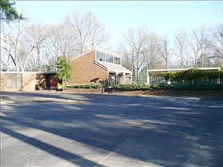 3rd image of 4713 Mint Dr