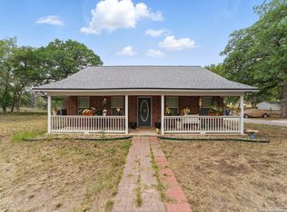 748 Falling Leaves, Adkins, TX 78101