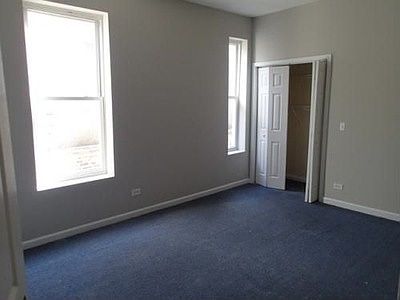 1st image of 4605 S Vincennes Ave