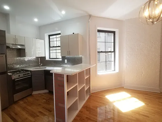 Rented by Compass | media 19