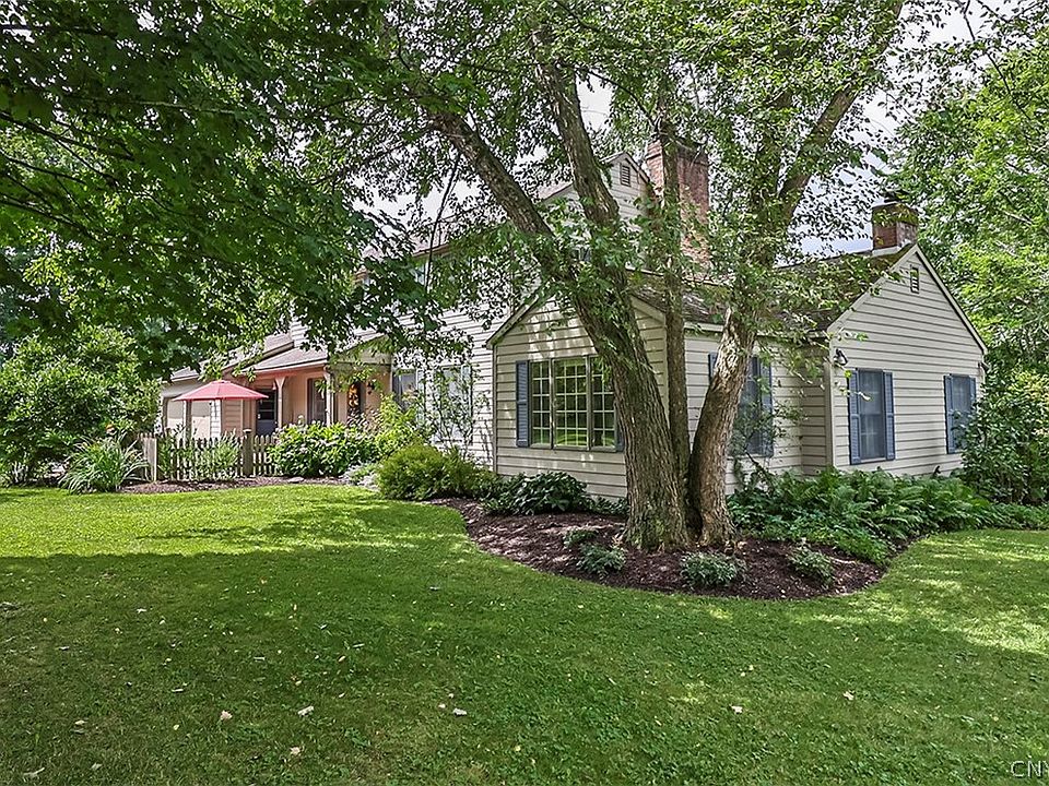 1st image of 2060 Glenwood Dr