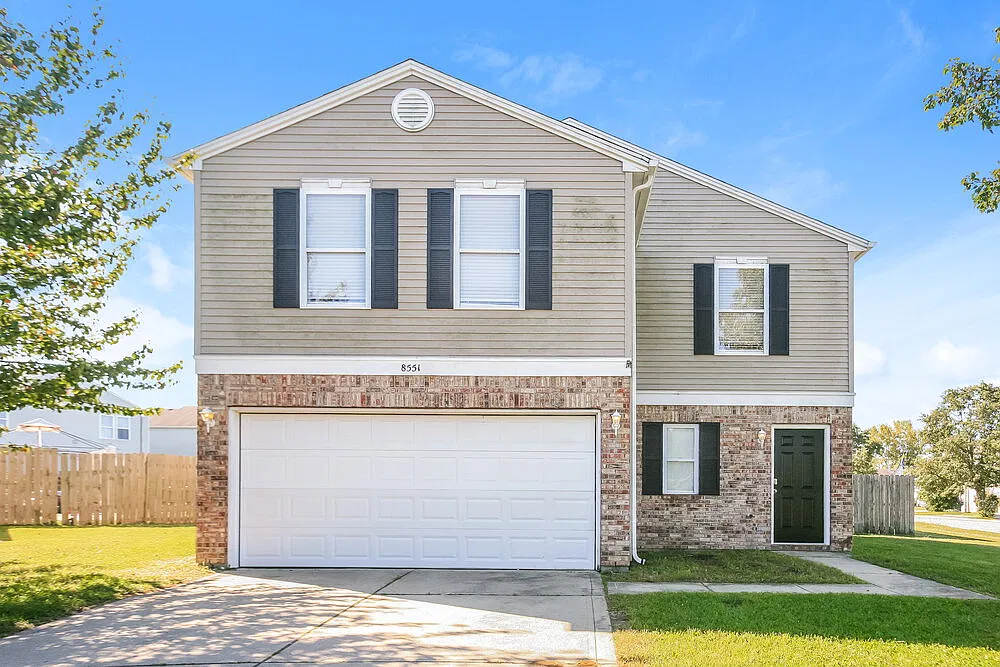 3 bed, 2.5 bath, 1792 sqft, $2,510 — Photo 1