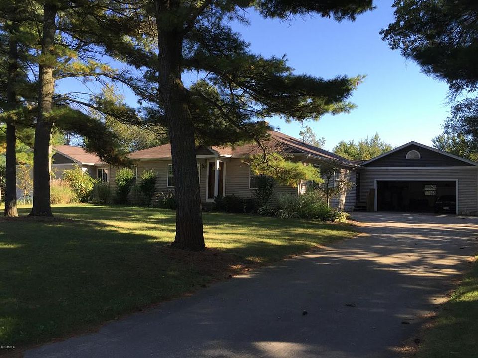 1st image of 16166 Lake Michigan Dr