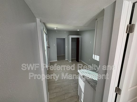 3rd image of 911 NW 62nd Ave Unit 2