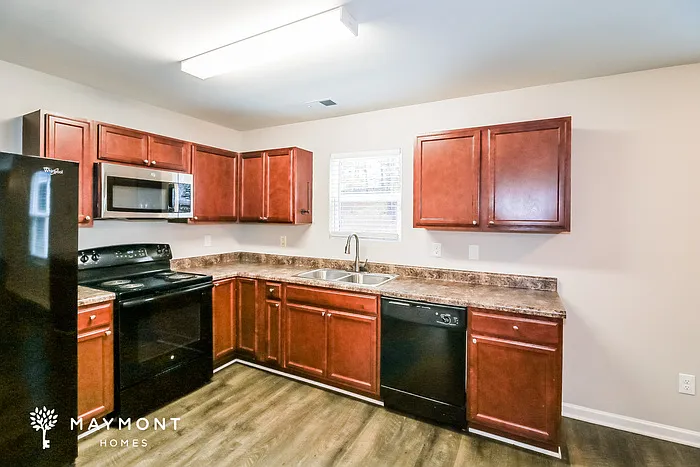 120 Betty Ann Ln — Photo 5
