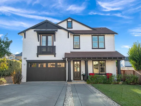 74 Rovina Lane, Petaluma, CA 94952