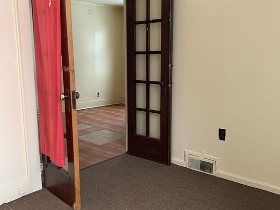 5th image of 1104 Park St #1R