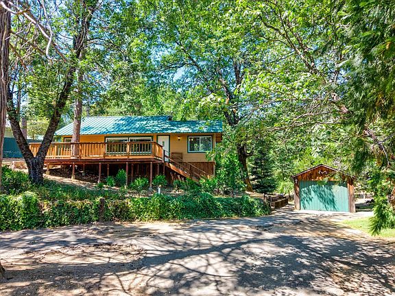 4th image of 36230 Cedar Ln