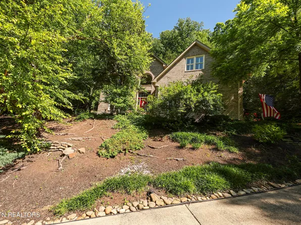 136 Bay Path Dr, Oak Ridge, TN 37830