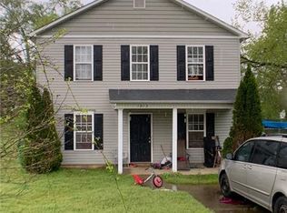 1913 Bishop Madison Ln, Charlotte, NC 28216